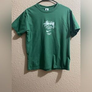stussy green nike shirt